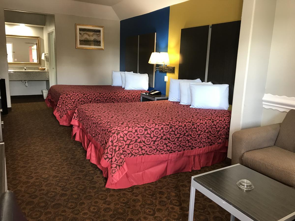 Camelot Inn And Suites 앨딘 외부 사진