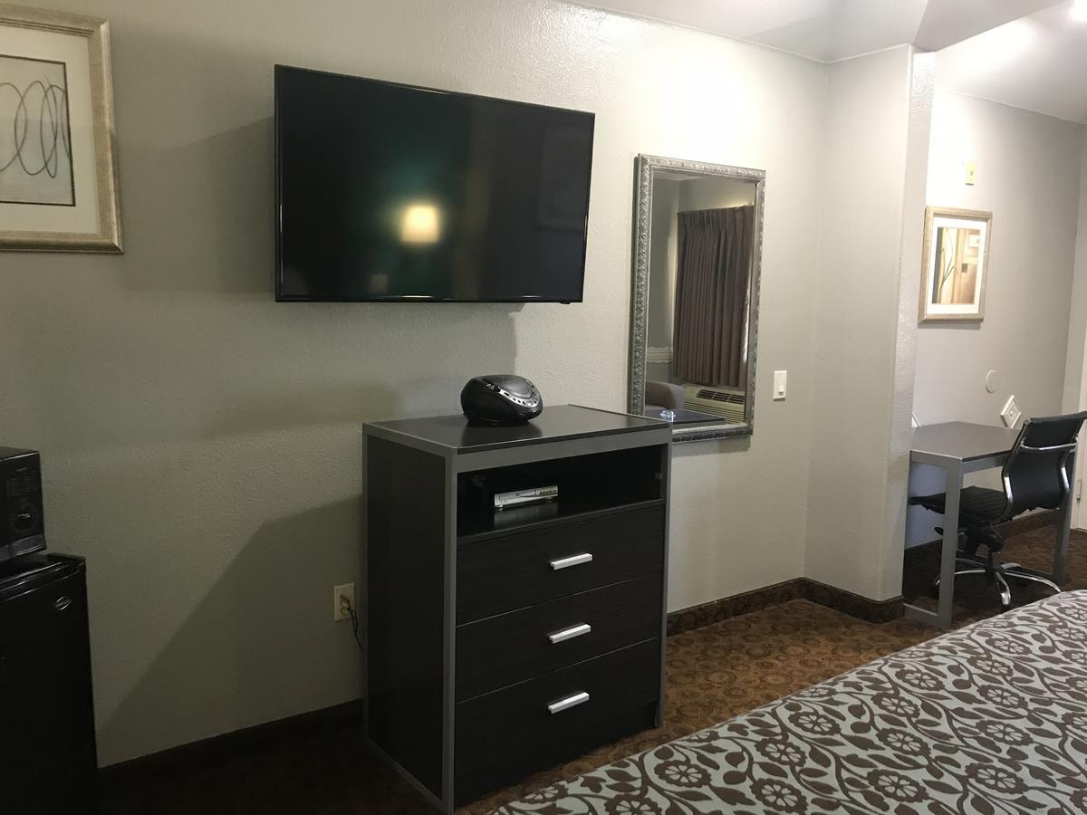 Camelot Inn And Suites 앨딘 외부 사진